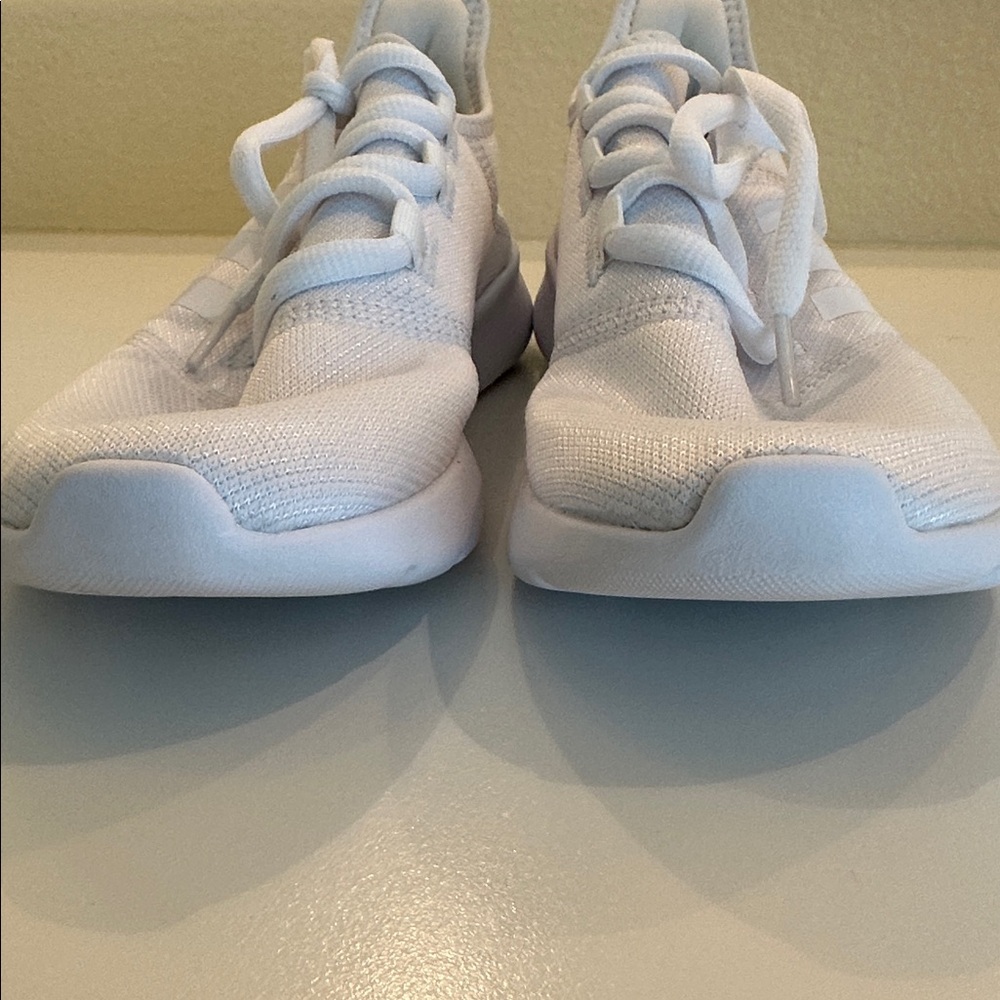New Adidas White Cloudfoam Women’s Athletic Sneakers. Size 8.5. - Picture 5 of 8